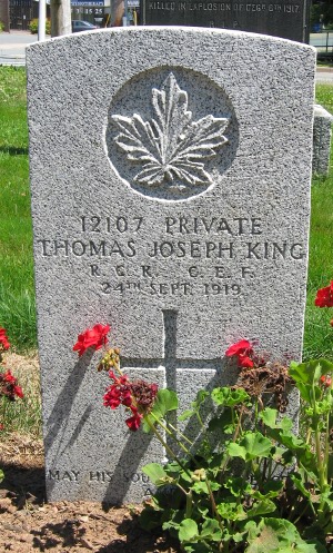 CWGC headstone for Pte Thomas King